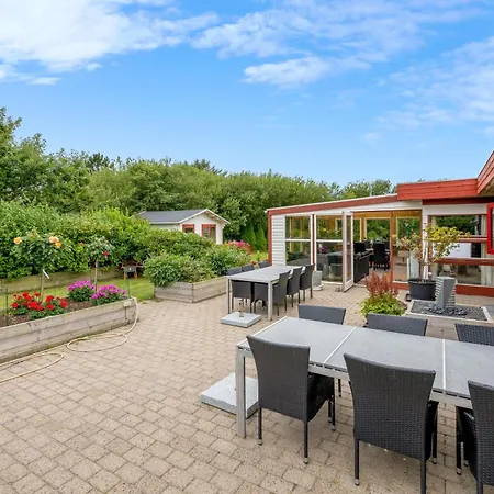 1149 Holiday home *